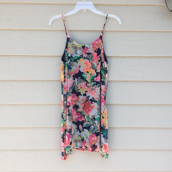 Summer Dress - Picture 2 of 3